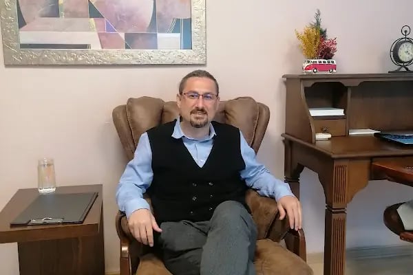 Uzm. Dr. Deniz KARAYÜN Muayenehanesi - Psikiyatrist / Psikoterapist - Resim 7