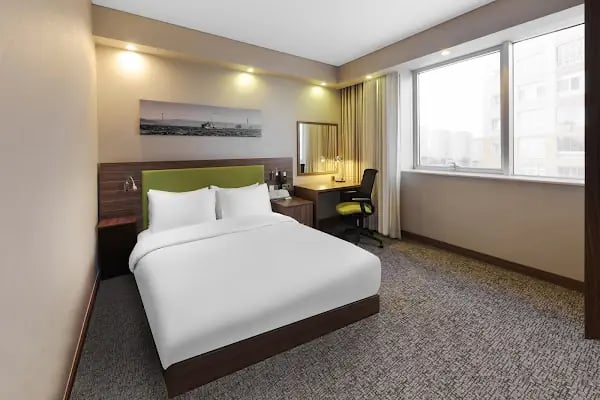 Hampton by Hilton Istanbul Kayasehir - Resim 9