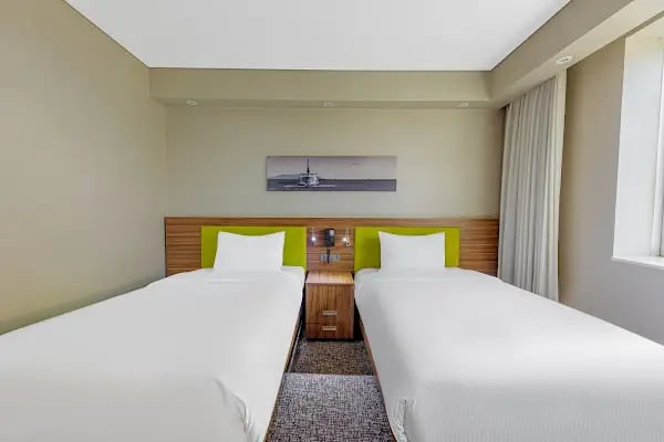 Hampton by Hilton Istanbul Kayasehir - Resim 5