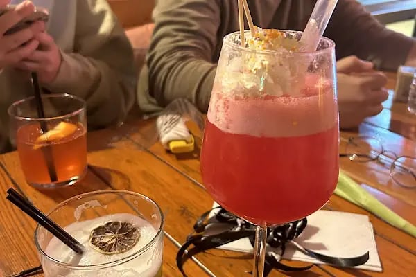 Boho Social Pub - Resim 7