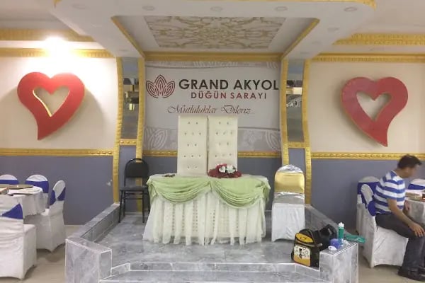 Arnavutköy Camcı Aynacı Resim Çerçevecisi İlhan Cam Alüminyum Doğrama - Resim 8