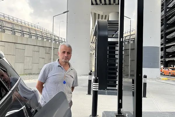 SOCAR İstanbul Havalimanı Rent A Car Giriş İstasyonu - Resim 6