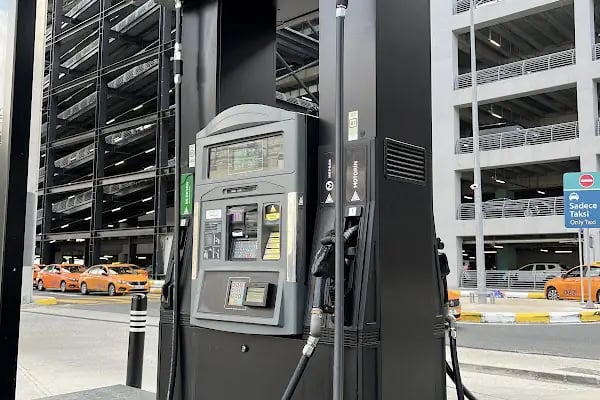 SOCAR İstanbul Havalimanı Rent A Car Giriş İstasyonu - Resim 3
