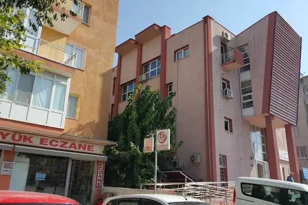 Büyük Eczane - Resim 3