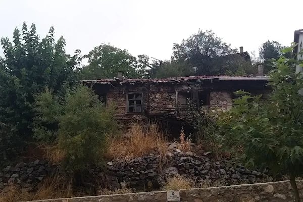 Seyit Girgin Meydanı - Resim 3