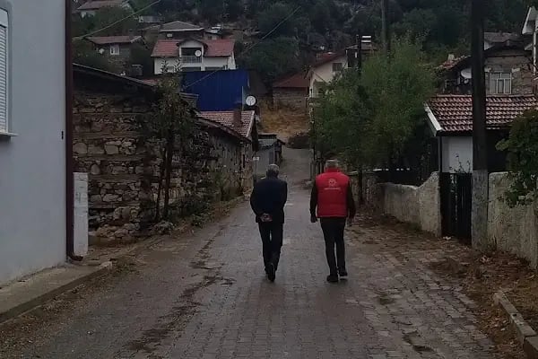 Seyit Girgin Meydanı - Resim 15