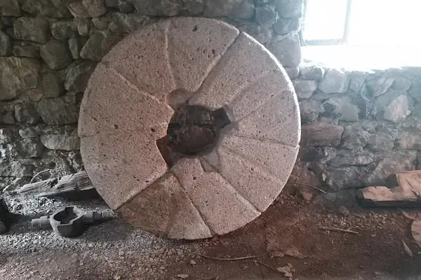 Seyit Girgin Meydanı - Resim 6