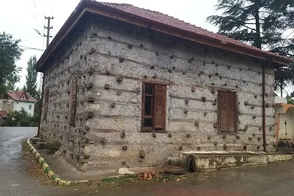 Seyit Girgin Meydanı - Resim 8
