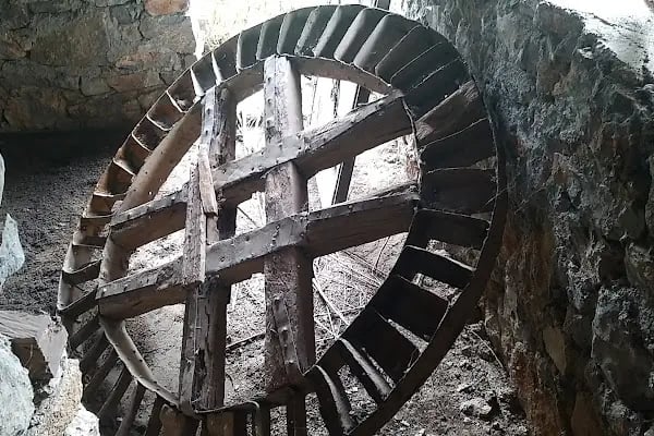 Seyit Girgin Meydanı - Resim 7