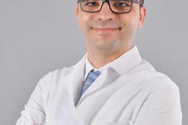 Op. Dr. Okay Pırtı - Resim 1