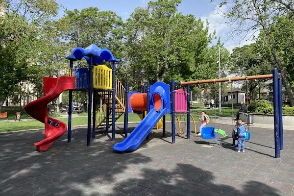 Ulucanlar Çocuk Parkı - Resim 3