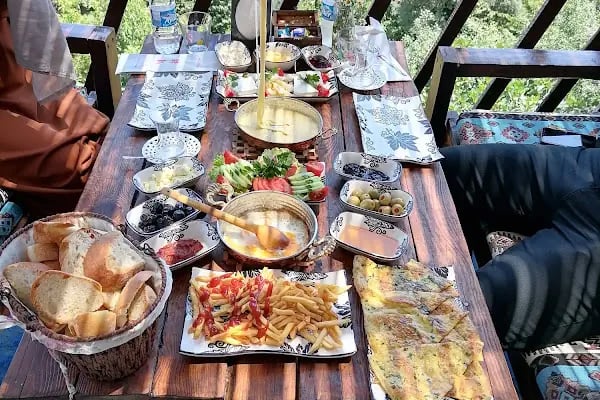 ÇINARALTI CAFE BALKOON - Resim 3
