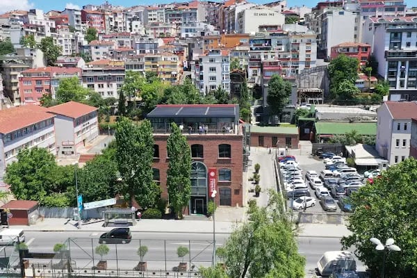 İstanbul Rumeli Üniversitesi Haliç Uygulama ve Araştırma Yerleşkesi - Resim 2