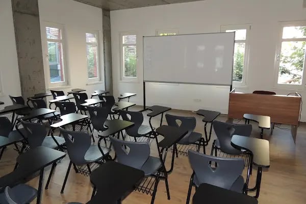 İstanbul Rumeli Üniversitesi Haliç Uygulama ve Araştırma Yerleşkesi - Resim 10