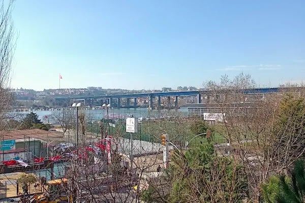 İstanbul Rumeli Üniversitesi Haliç Uygulama ve Araştırma Yerleşkesi - Resim 4