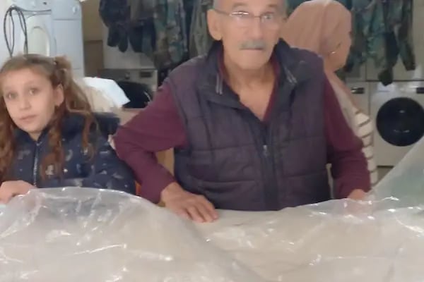 CanCan Çamaşır Yıkama ve Ütü Evi - Resim 11