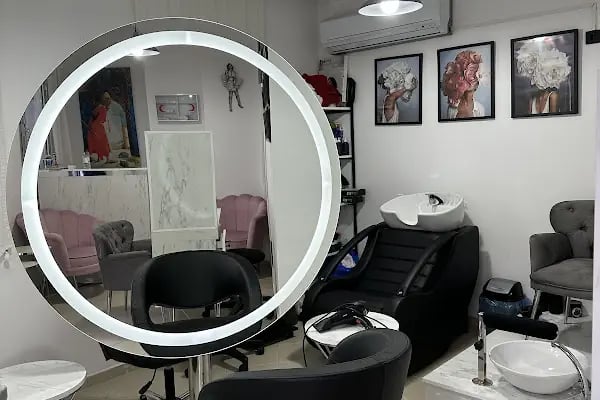 SEMA KUAFÖR ve GÜZELLİK SALONU ZAHİDE KÖKSOY Bodrum Bitez - Resim 2