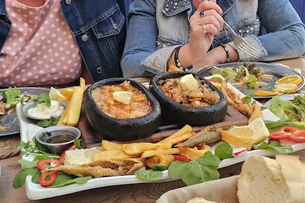 CRAZY HORSE Grill &amp; Wine Premium Bar - Resim 11