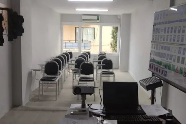 ÖZEL BUCA UĞUR SÜRÜCÜ KURSU - Resim 9