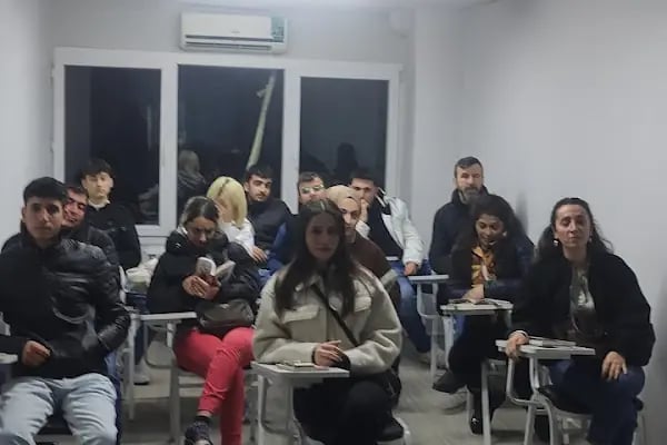 ÖZEL BUCA UĞUR SÜRÜCÜ KURSU - Resim 3