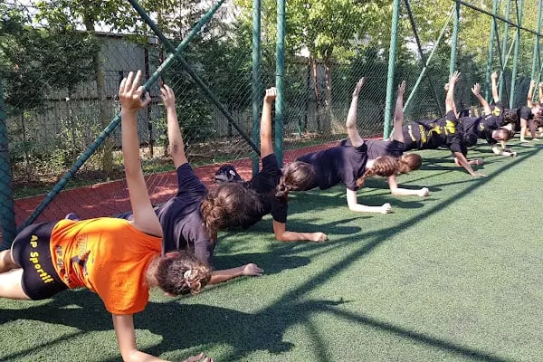 ALİ PEÇEN SPORTİF Voleybol ve Basketbol Okulu, Üst Göztepe-Esatpaşa Şubesi - Resim 17