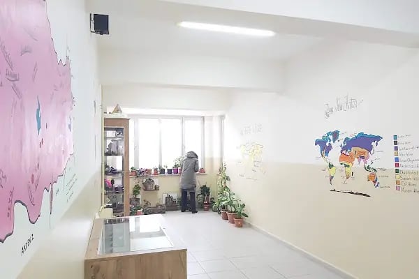 Şule Yüksel Şenler Kız Anadolu İmam Hatip Lisesi - Resim 5
