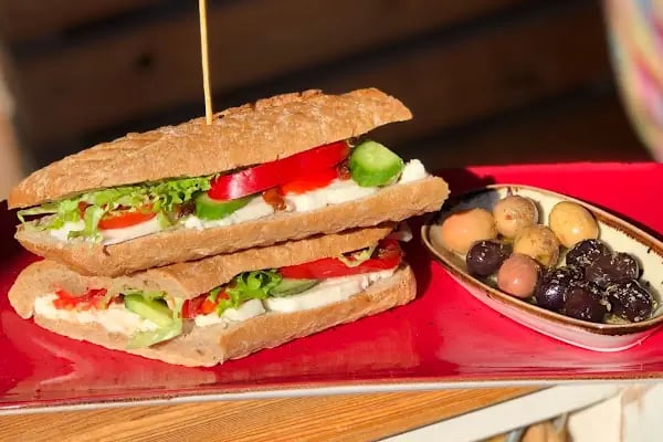 Sisters' Alanya (The Street Pub) - Resim 3