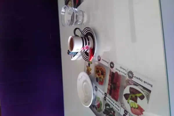 Liaila Cafe - Resim 6