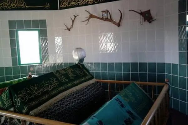 Çamlıdere Gümele Köyü İncik Sultan Hz. Türbesi - Resim 12