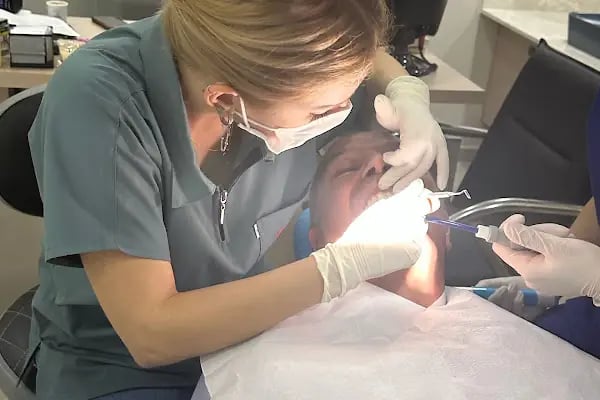 Özel ÇUKUROVA MEGA Ağız ve Diş Sağlığı Polikliniği - Resim 6