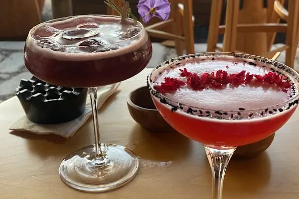 Hola Kokteyl Bar - Resim 9