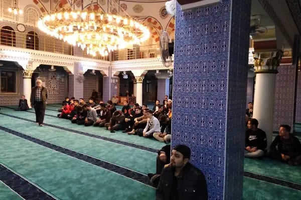 Gaziosmanpaşa Cami - Resim 3