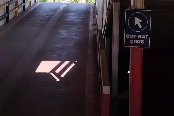 Adliye Katlı Otoparkı - Resim 4