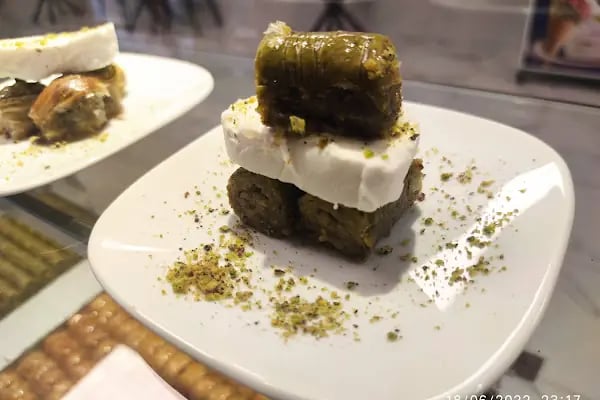Urfa yörem baklavaları - Resim 3