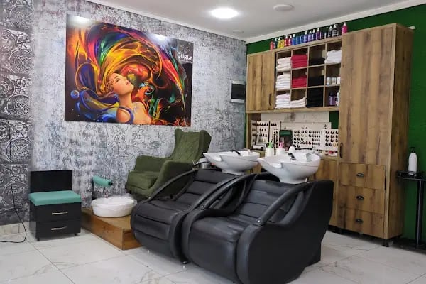 Alanya Alim Kuaför & Güzellik Salonu - Resim 15