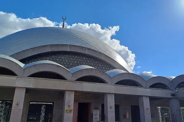Adile NAŞİT'in Mezarı - Resim 16