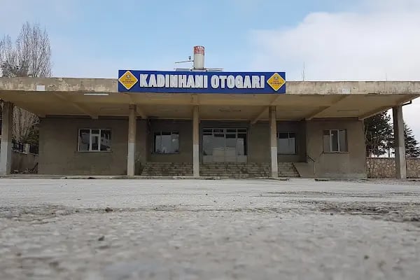 Kadınhanı Otogarı - Resim 1