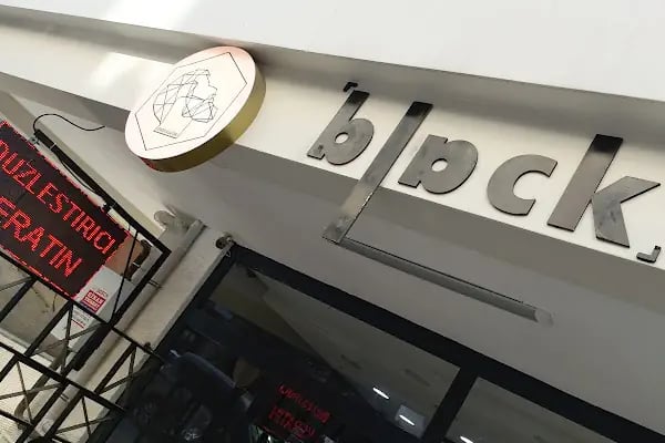 Avcılar Erkek Kuaförü Salon Black - Resim 14