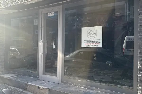 Avcılar Erkek Kuaförü Salon Black - Resim 10