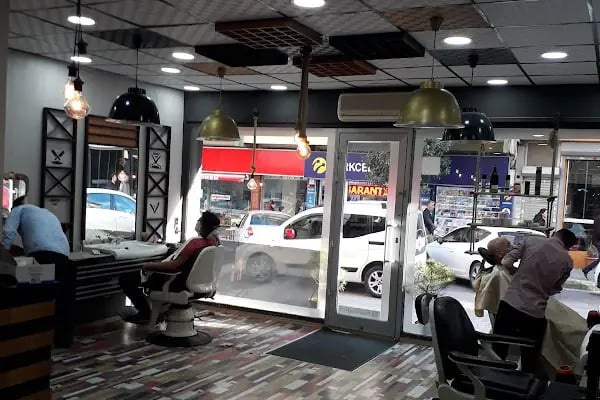Avcılar Erkek Kuaförü Salon Black - Resim 12