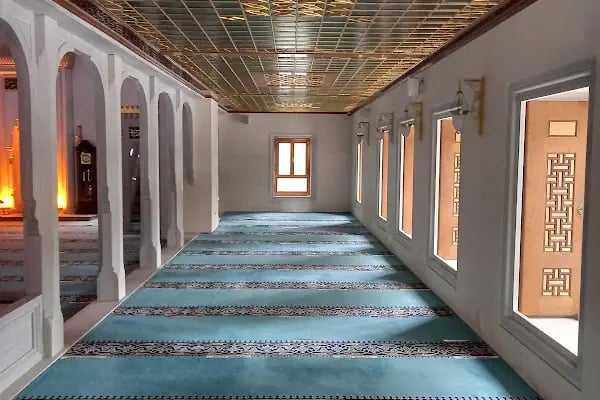 İÇERENKÖY SULTAN ALPARSLAN CAMİİ - Resim 6