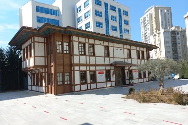 İÇERENKÖY SULTAN ALPARSLAN CAMİİ - Resim 3