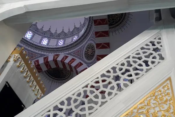 İÇERENKÖY SULTAN ALPARSLAN CAMİİ - Resim 15