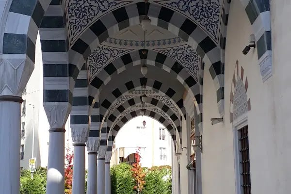 İÇERENKÖY SULTAN ALPARSLAN CAMİİ - Resim 20