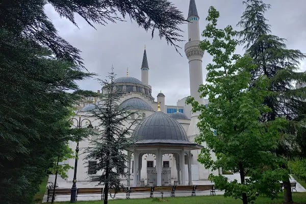 İÇERENKÖY SULTAN ALPARSLAN CAMİİ - Resim 16