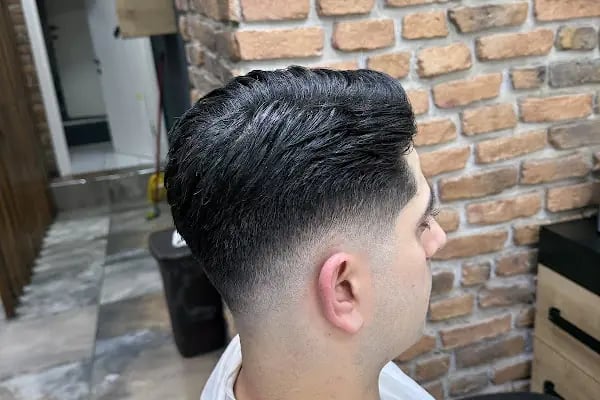 Hair Doctor Onur Topova Berber Güzellik Merkezi - Resim 6