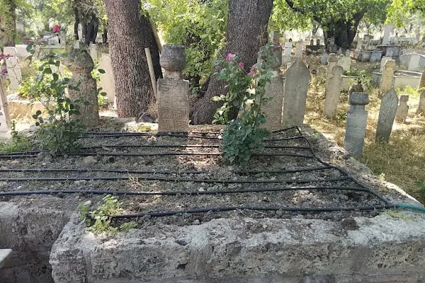 İlbadı Eski Mezarlık - Resim 8