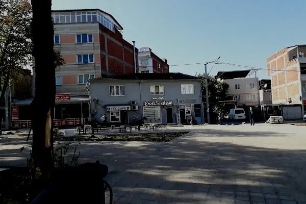 Erdi Serbest kuaför salonu - Resim 12