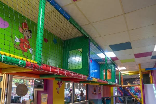 Şımarık Park Cafe : Buca Çocuk Oyun Alanı - Resim 11