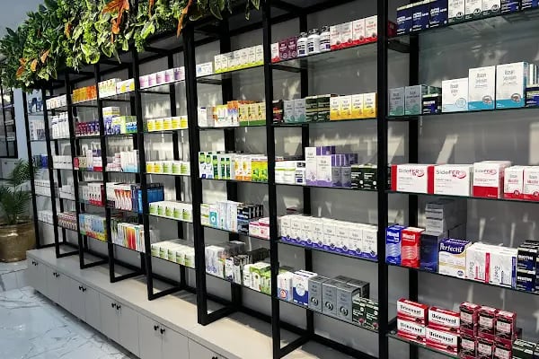 ALANYA BULUT ECZANESİ Pharmacy Apotheke Aптека - Resim 2